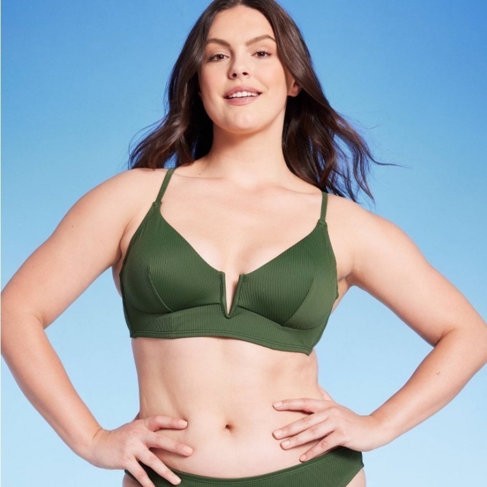 Women's Ribbed Longline V-Wire Bikini Top
- Shade & Shore™ Dark Green 34C